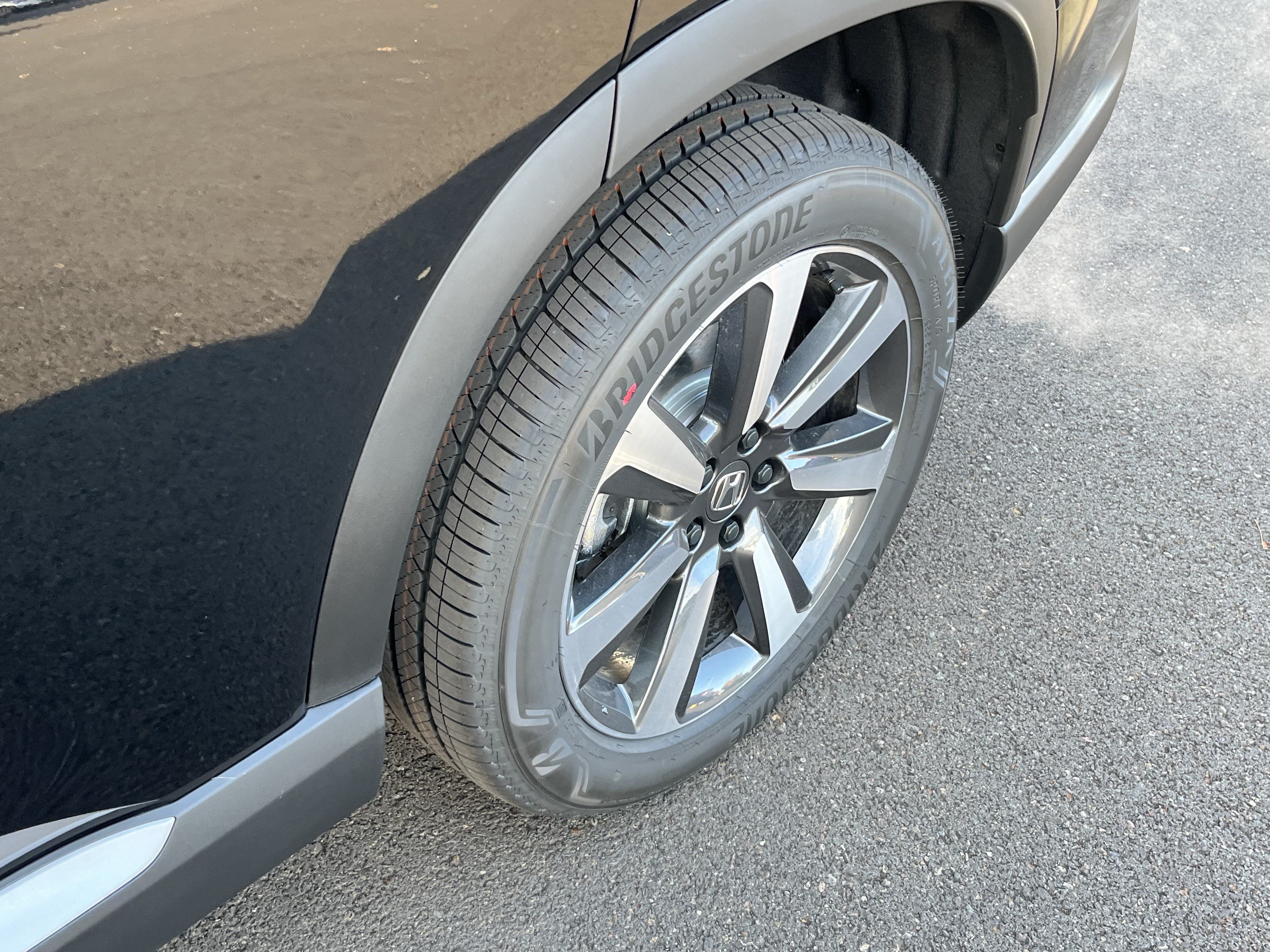 New 2025 Honda Pilot Touring image 25