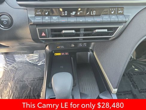 Used 2025 Toyota Camry LE w/ Convenience Package AWD/4WD image 30