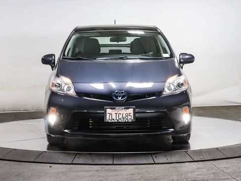 Used 2015 Toyota Prius Three w/ Solar Roof Package FWD image 6