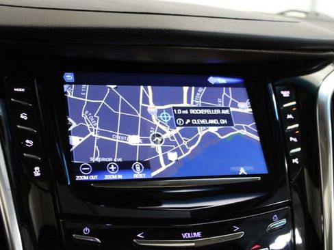 Used 2018 Cadillac Escalade Luxury AWD/4WD image 13