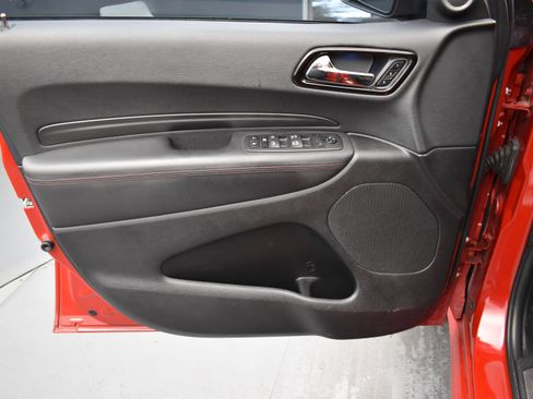 Used 2022 Dodge Durango R/T w/ Tow 'N Go Package AWD/4WD image 18