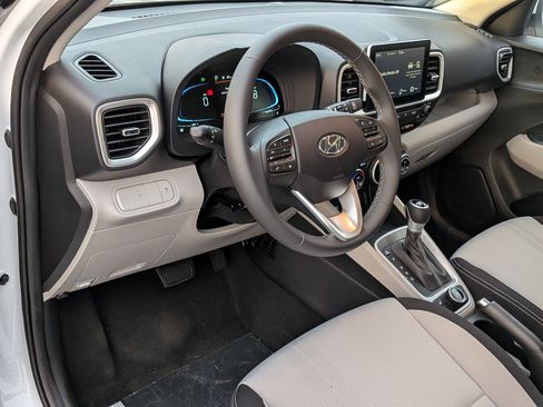 New 2026 Hyundai Venue SEL FWD image 8