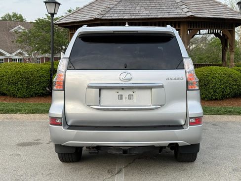 Used 2015 Lexus GX 460 w/ Comfort Package image 6