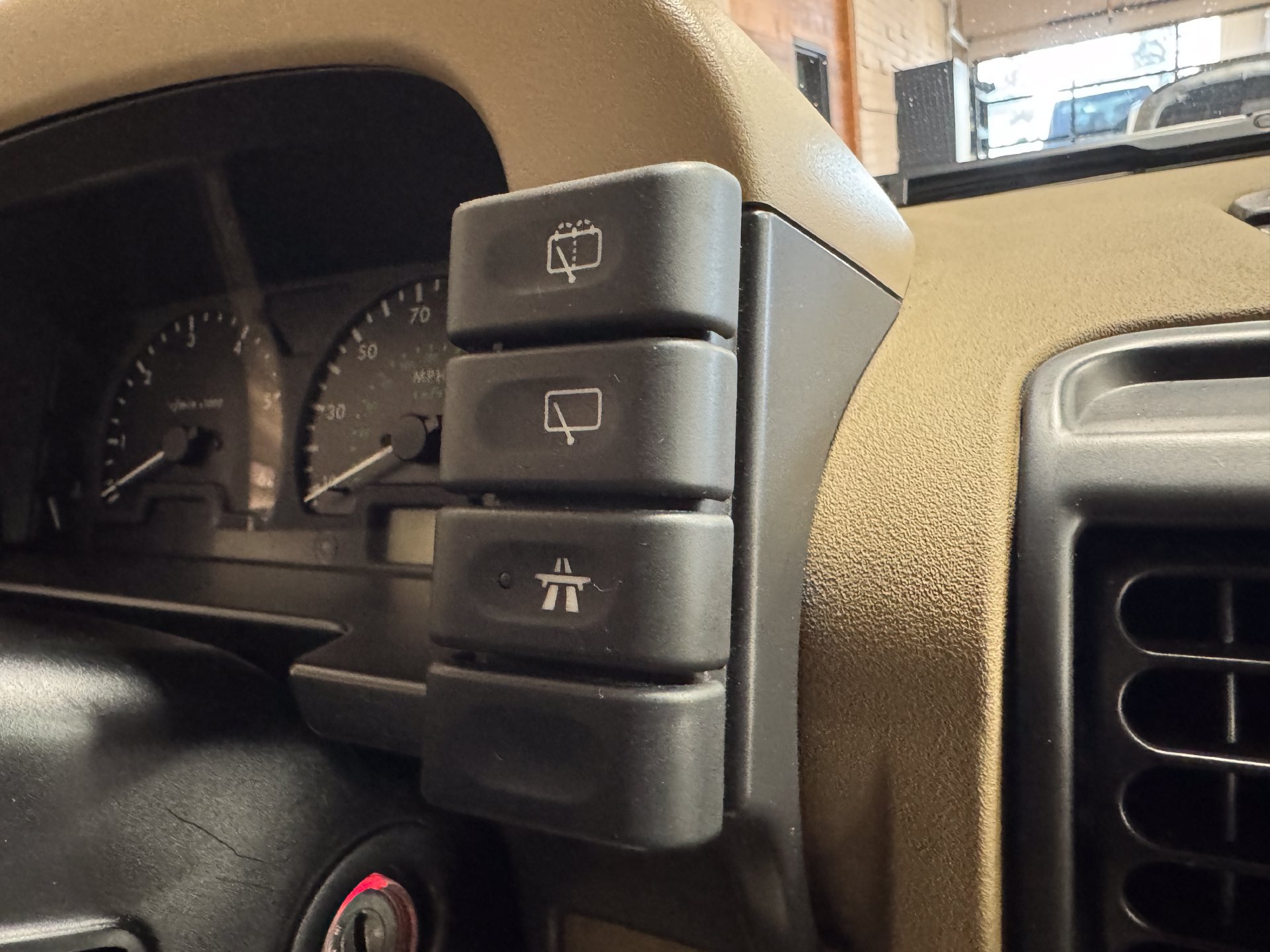 Used 2000 Land Rover Discovery AWD/4WD image 51