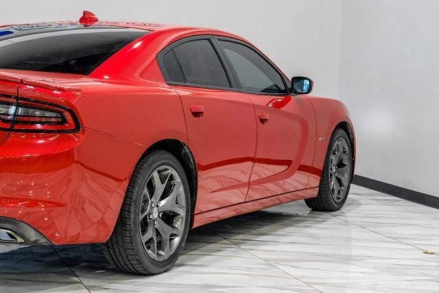 Used 2016 Dodge Charger R/T w/ Navigation & Travel Group RWD image 11