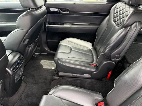 Used 2022 Hyundai Palisade Limited FWD image 30