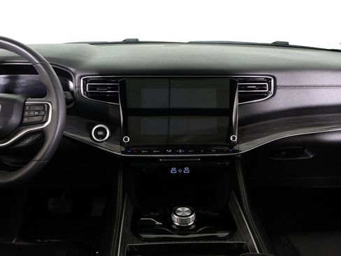 Used 2022 Jeep Wagoneer Series II w/ Premium Group I image 45