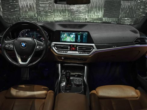 Used 2019 BMW 330i xDrive Sedan w/ Premium Package AWD/4WD image 16
