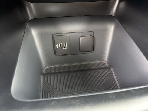 New 2026 Ford Explorer ST-Line w/ ST-Line Street Pack image 30