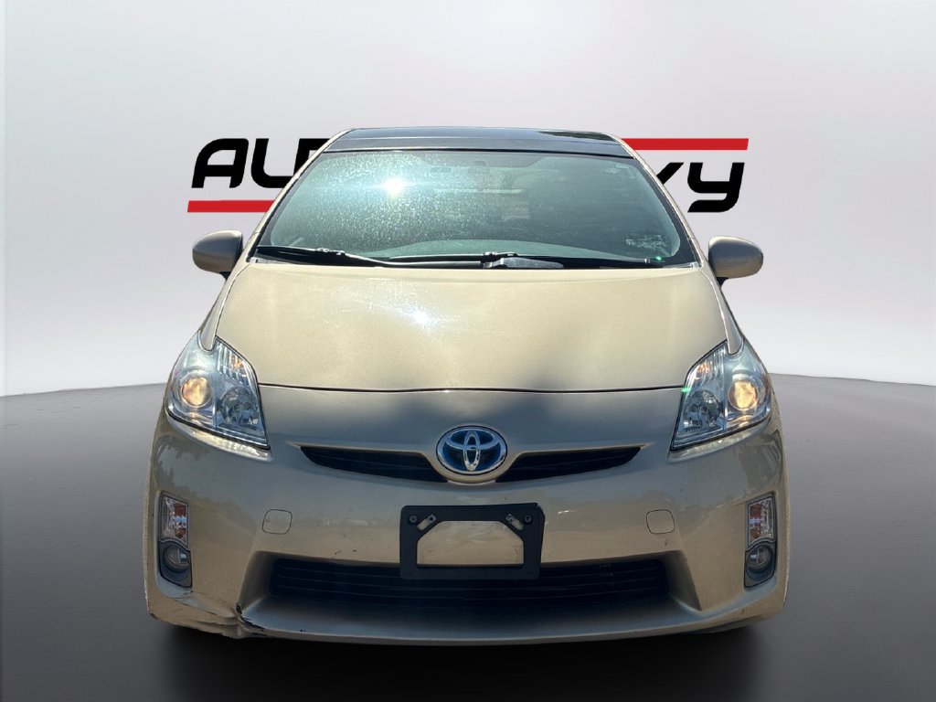 Used 2011 Toyota Prius Three w/ Solar Roof Pkg FWD image 2
