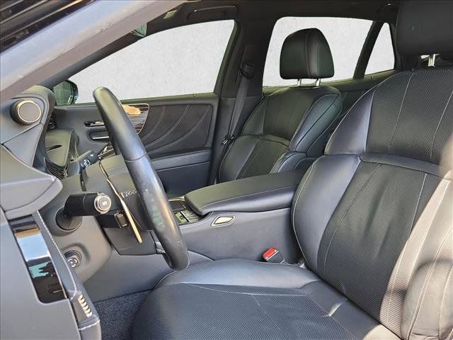 Used 2019 Lexus LS 500 RWD image 16