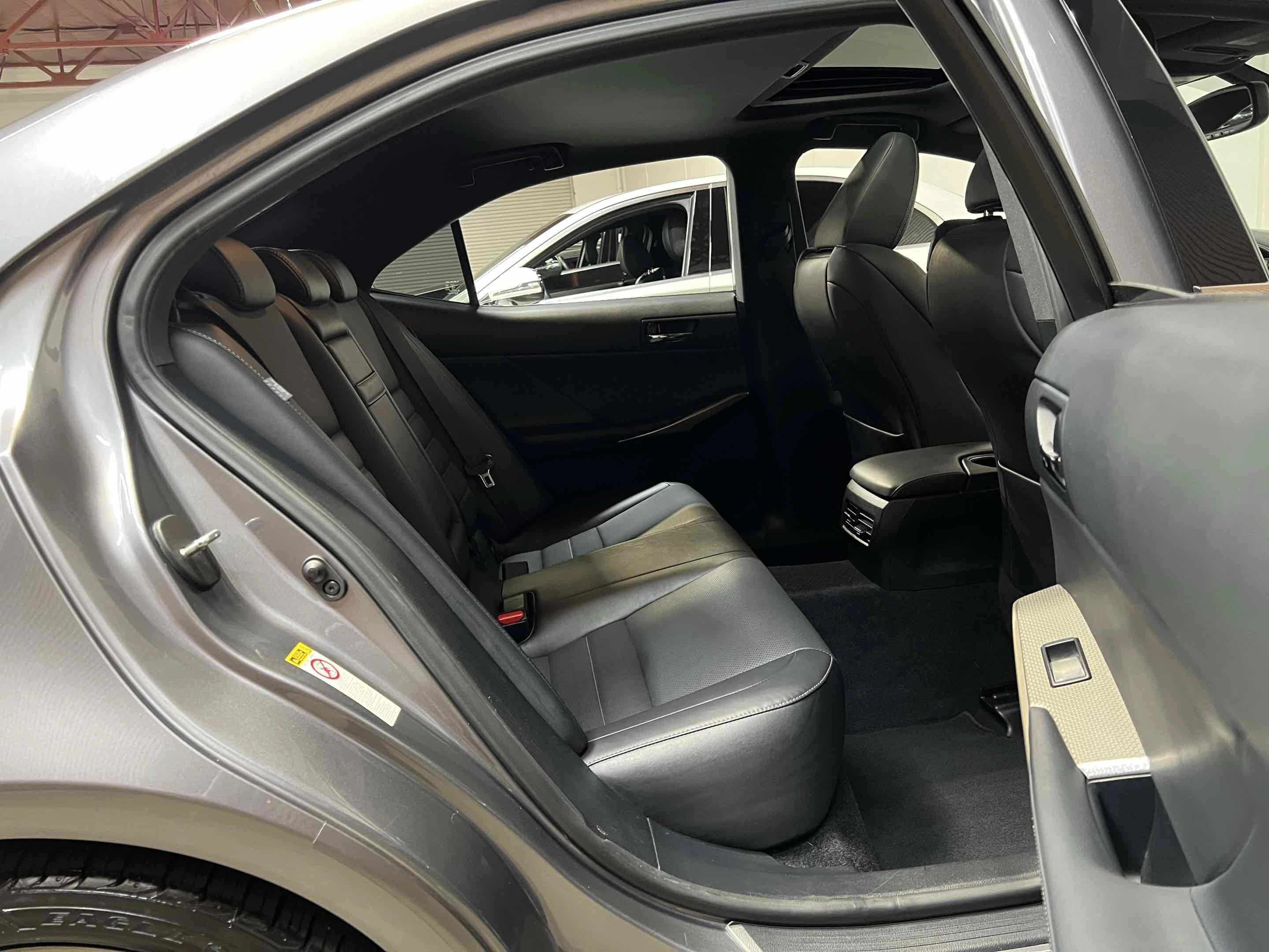 Used 2014 Lexus IS 250 w/ F-Sport Package RWD image 24