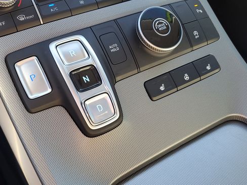 Used 2021 Hyundai Palisade SEL w/ Premium Package image 11