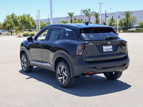 New 2026 Nissan Kicks SV w/ Interior Electronics Package FWD image 6
