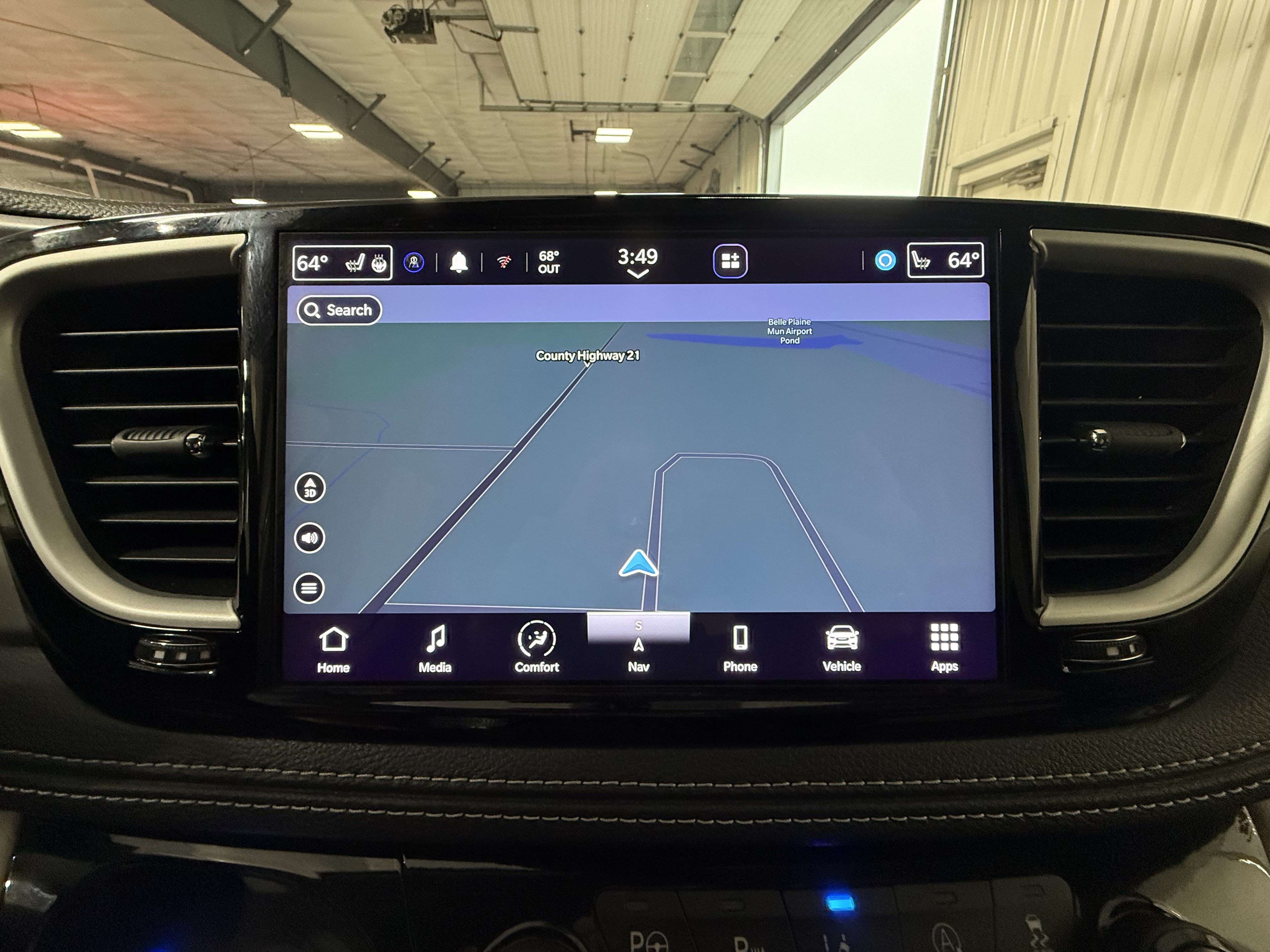 Used 2024 Chrysler Pacifica Touring-L w/ Uconnect Theater Family Group AWD/4WD image 28