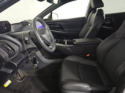 Used 2023 Toyota bZ4X AWD w/ Weather Package image 4