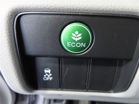 Used 2015 Honda Accord LX image 17