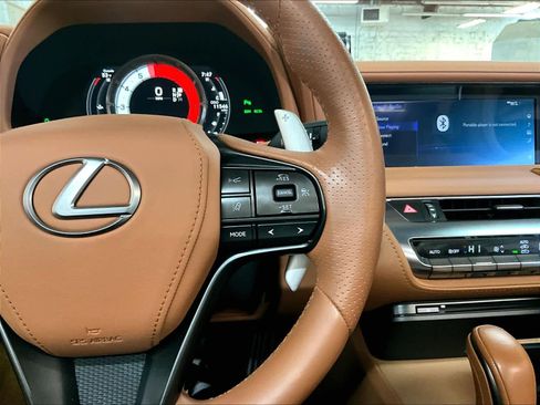 Used 2023 Lexus LC 500 Convertible w/ Touring Package RWD image 21