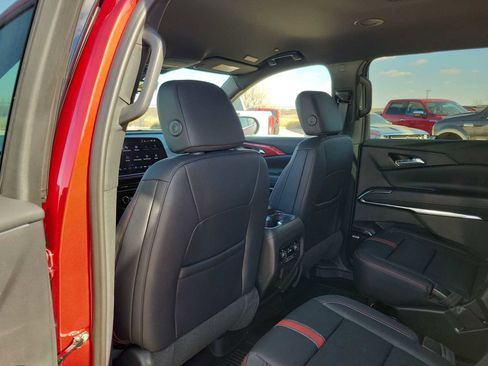 New 2026 Chevrolet Traverse RS w/ LPO, Floor Liner Package FWD image 16