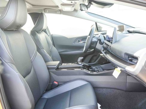 New 2026 Toyota Prius Plug-In Hybrid FWD image 19