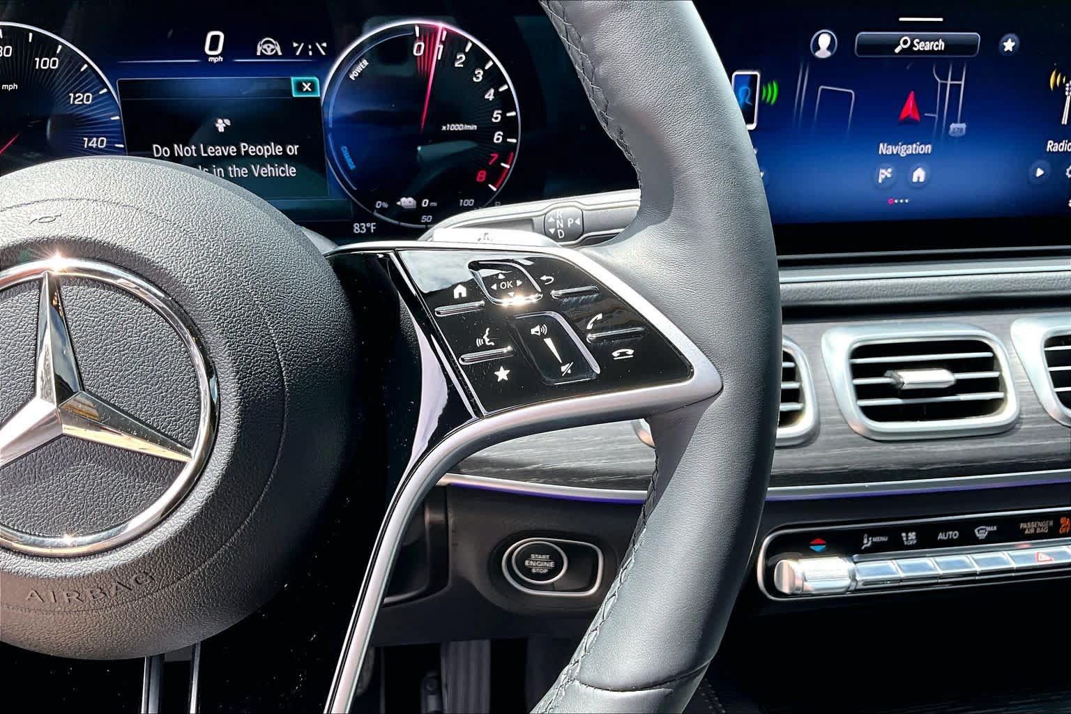 Certified 2025 Mercedes-Benz GLE 450e 4MATIC image 25