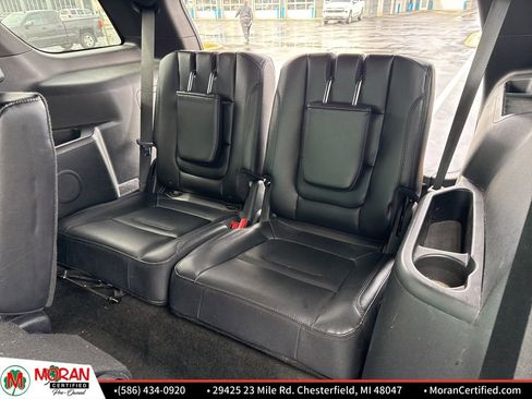 Used 2016 Ford Explorer XLT w/ Equipment Group 202A image 25