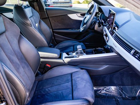 Used 2023 Audi A4 2.0T Premium Plus w/ Premium Plus Package image 18