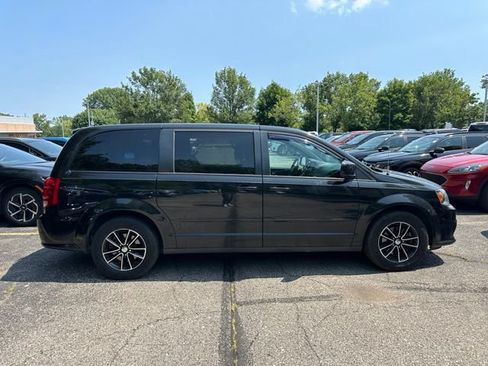 Used 2015 Dodge Grand Caravan SXT FWD image 6