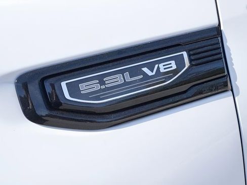 Used 2025 GMC Sierra 1500 Elevation w/ Elevation Premium Package AWD/4WD image 4