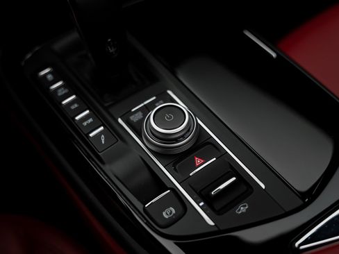 Used 2022 Maserati Levante GT AWD/4WD image 56