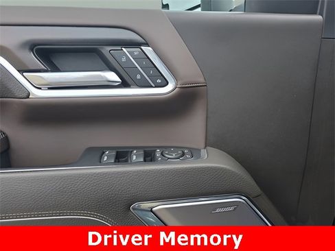 Used 2024 GMC Sierra 3500 Denali w/ Denali Reserve Package image 27