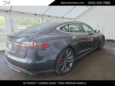 Used 2016 Tesla Model S P100D image 4