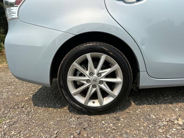 Used 2012 Toyota Prius V Five FWD image 36