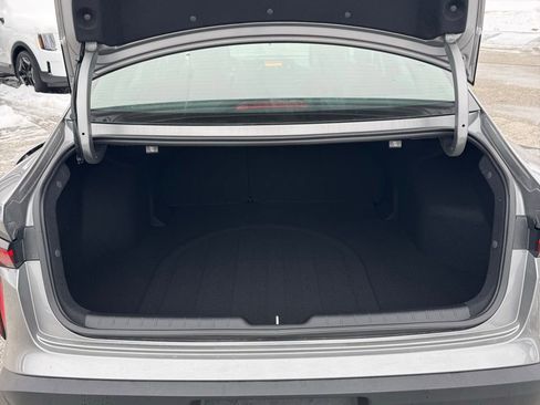 New 2025 Kia K4 LXS image 7