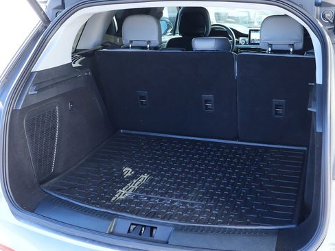 Used 2022 Lincoln Corsair Reserve w/ Equipment Group 201A image 25