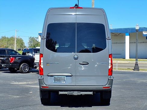 Used 2024 Mercedes-Benz Sprinter 2500 image 5