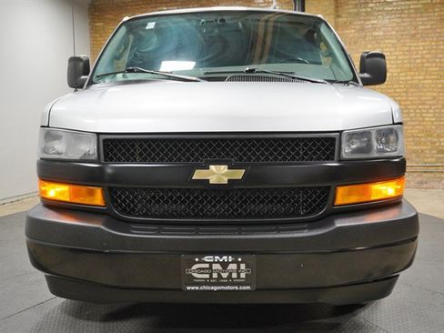Used 2019 Chevrolet Express 2500 LS w/ Driver Convenience Package RWD image 4