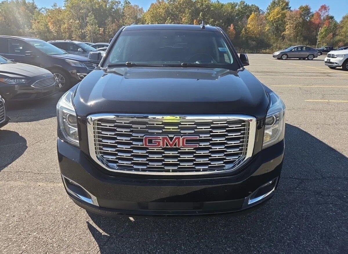 Used 2019 GMC Yukon Denali w/ Denali Ultimate Package AWD/4WD image 5