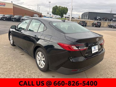Used 2026 Toyota Camry LE FWD image 9