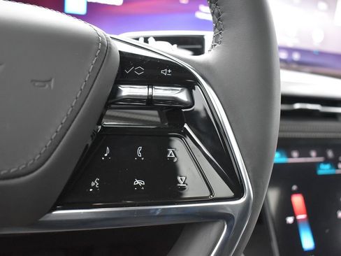 Certified 2026 Cadillac Escalade ESV Platinum Sport w/ LPO, ONYX Package image 17