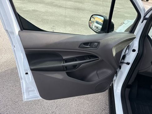 Used 2020 Ford Transit Connect XL image 13