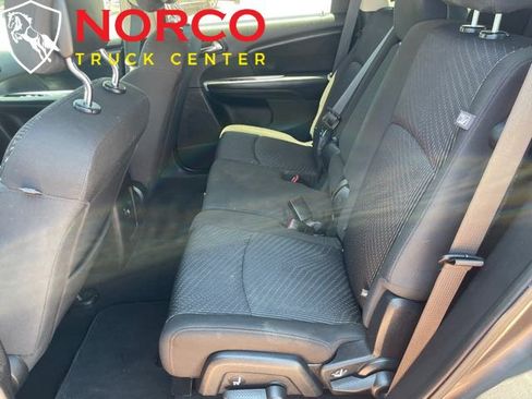 Used 2018 Dodge Journey SE w/ Popular Equipment Group image 14