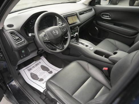 Used 2018 Honda HR-V EX-L image 8