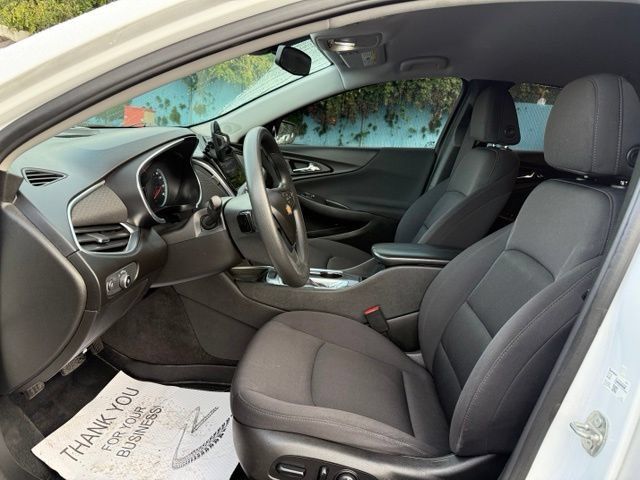 Used 2021 Chevrolet Malibu LT FWD image 21