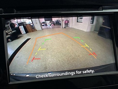 Used 2019 Nissan Rogue SV image 13