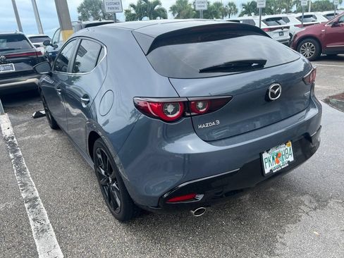 Used 2022 MAZDA MAZDA3 s FWD image 3