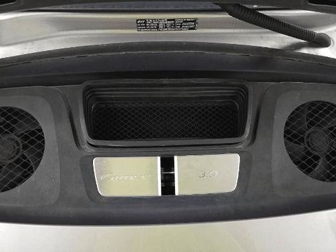 Used 2018 Porsche 911 Carrera RWD image 11