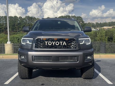 Used 2019 Toyota Sequoia SR5 w/ Premium Package AWD/4WD image 4