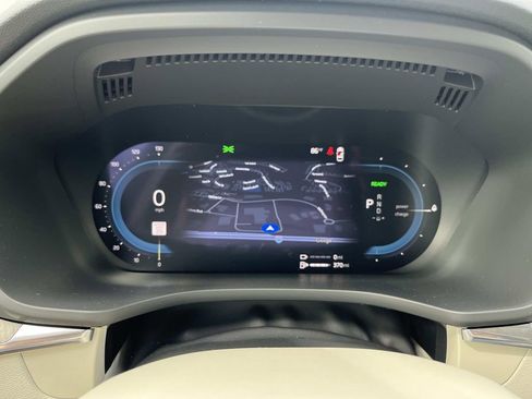 Used 2025 Volvo XC60 T8 Plus w/ Protection Package Premier image 38