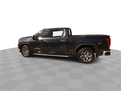 Certified 2022 GMC Sierra 1500 SLT w/ SLT Premium Plus Package image 8
